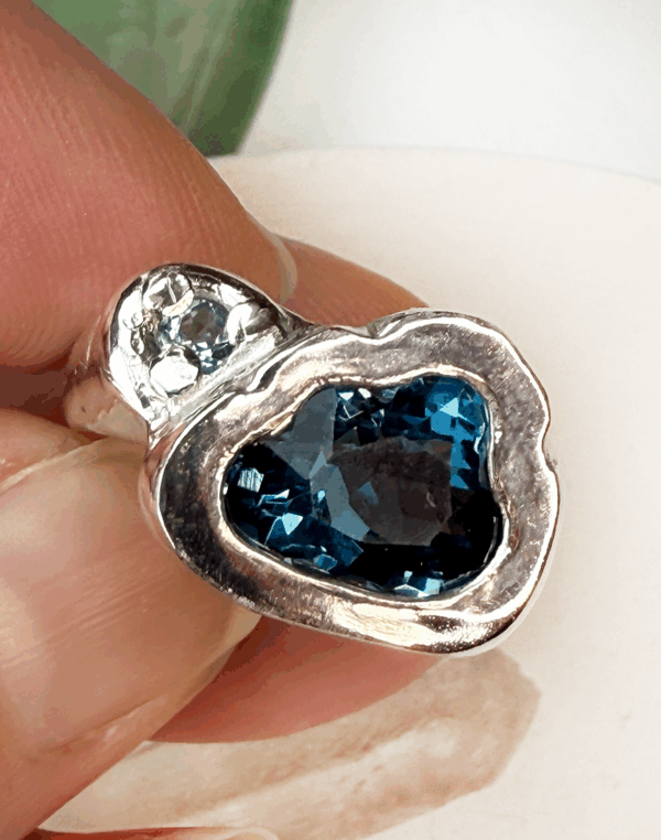 Dreamy Blue Cloud Ring - Image 4