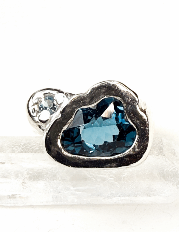 Dreamy Blue Cloud Ring - Image 2